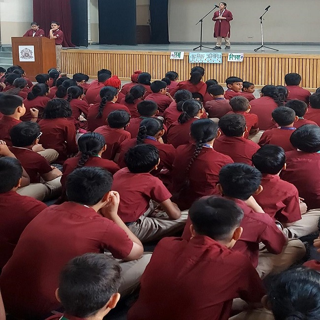 Class 7 in an intra class Hindi debate