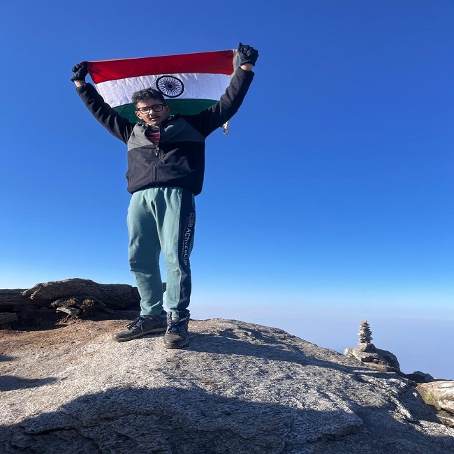 Shivansh Kapoor of class 9D proudly held aloft the tricolour at Kedarkantha summit...Click here to read more