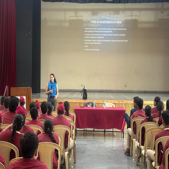 Class 10 interacts with a senior banker on Financial Literacy and Banking