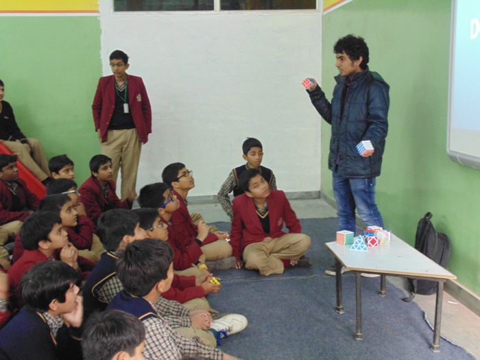 Rubiks Cubing Seminar