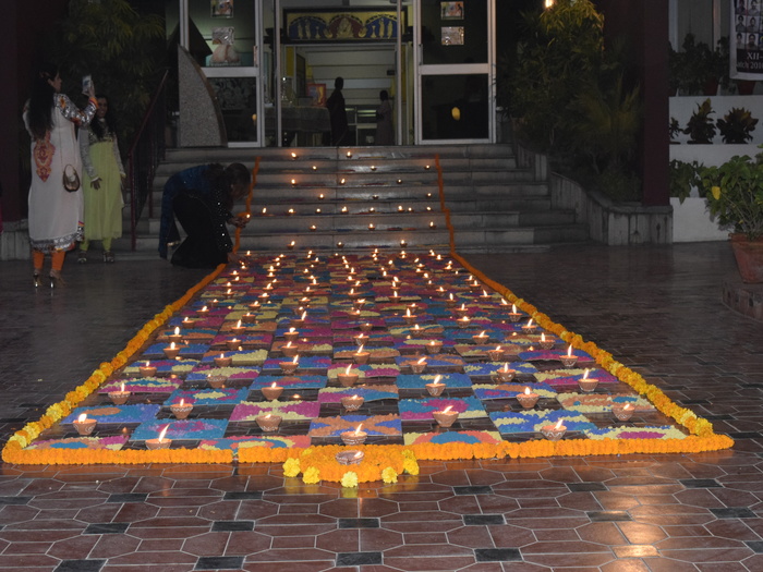 Reminiscence and Rhythm,  Alumni Dandiya 2015, 18 October.