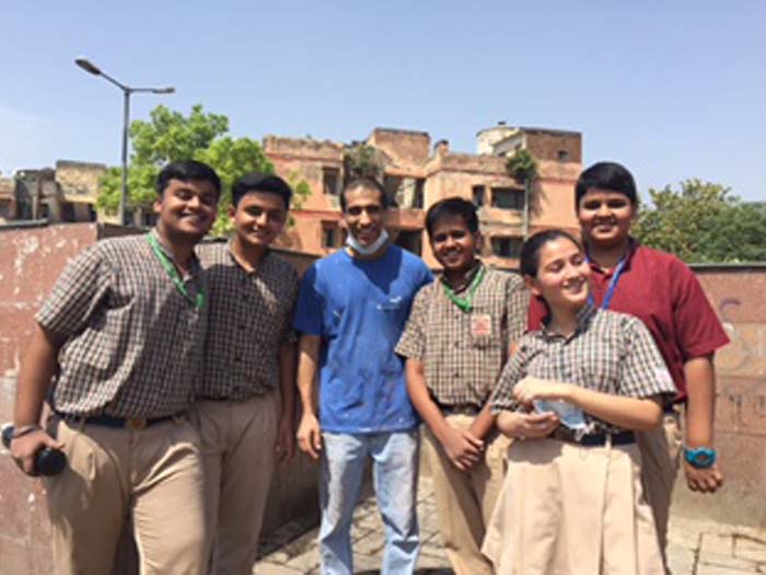 Spot Fix by the Citizenship Programme of the public space opposite Ansal Paza