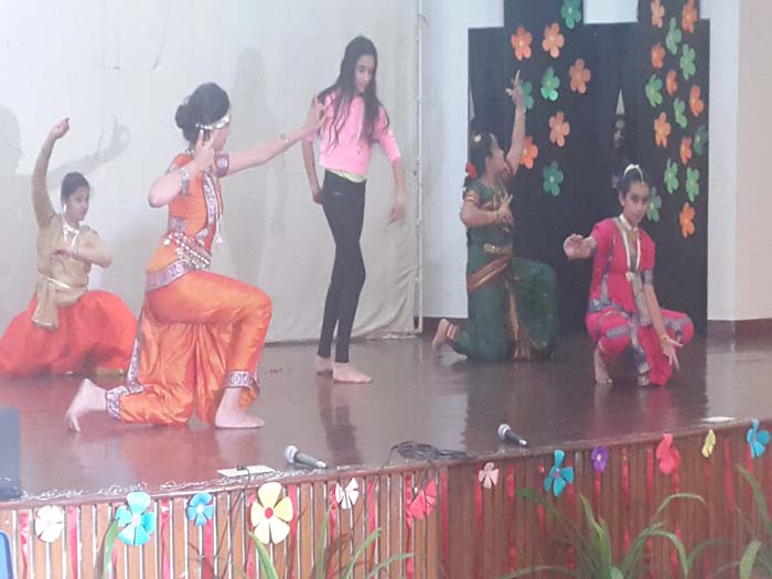 Gracious Living Foundation Inter School Debate