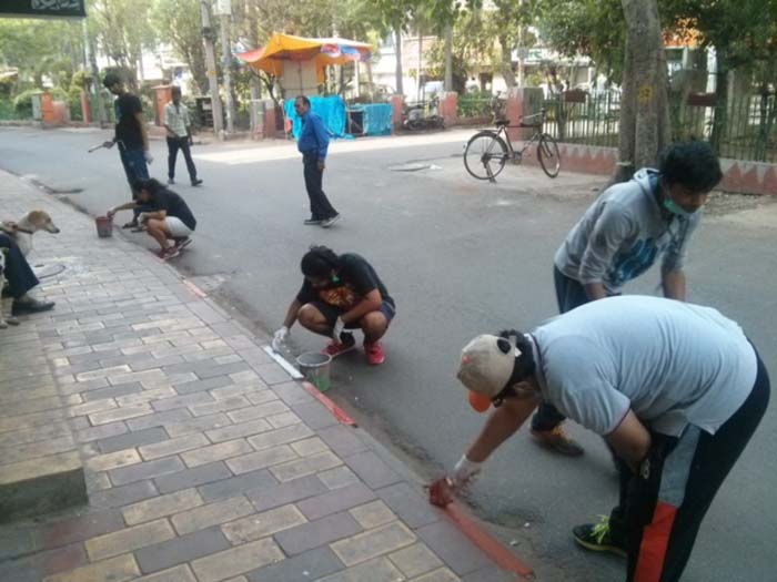 Spotfix by the citizenship program at Defence colony market