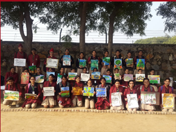 Outdoor art at the School Eco Park