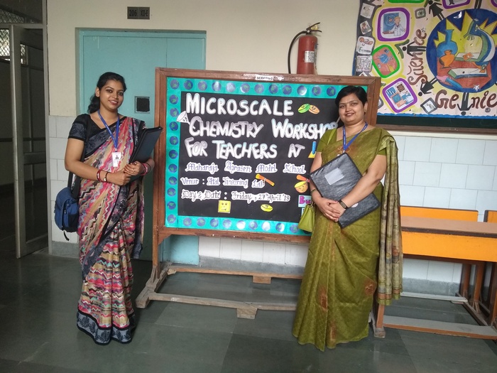 Teacher workshop on microscale chemistry