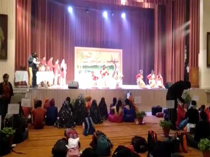Art and culture exposition at Sardar Patel Vidyalaya
