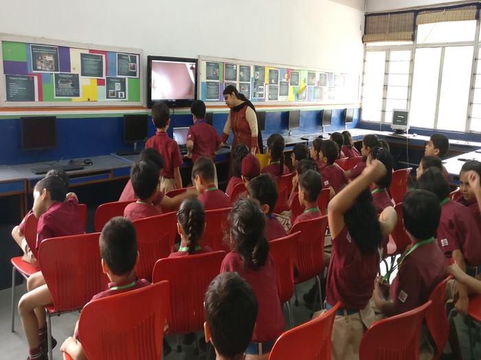 Storytelling from Russia on Skype for class 2