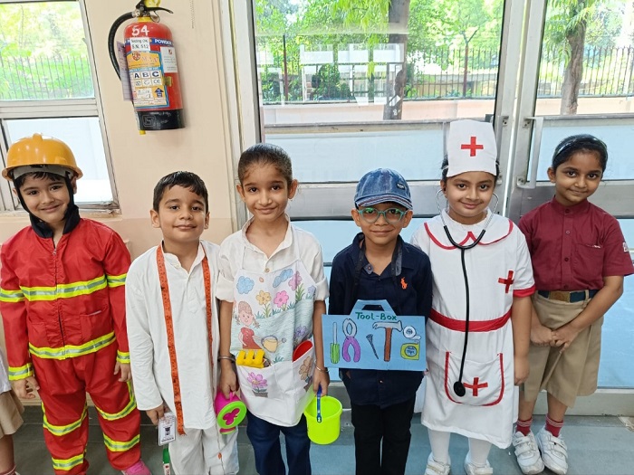 Class 2 learns about Community Helpers with role play